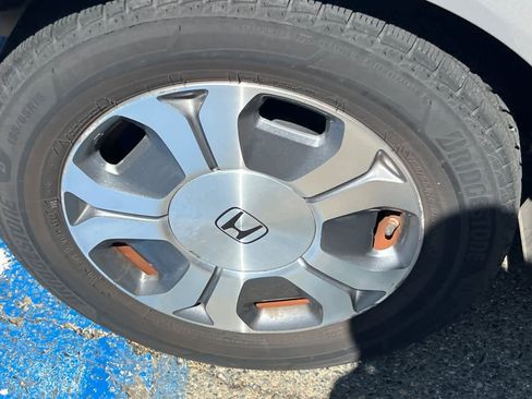 Used 2012 Honda Civic Hybrid Sedan image 17