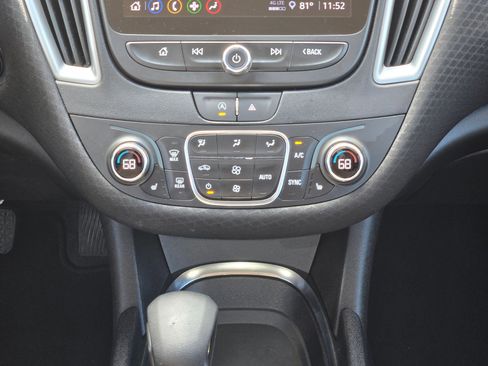 Used 2024 Chevrolet Malibu LT image 18