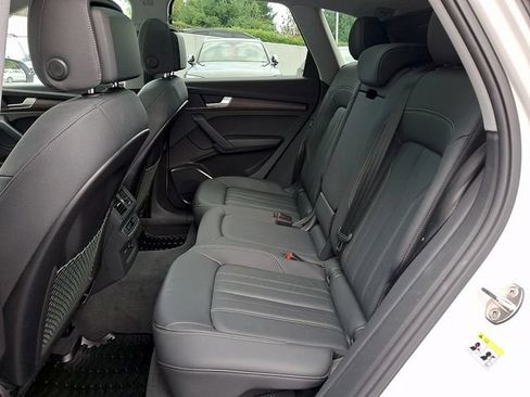 Certified 2023 Audi Q5 2.0T Premium w/ Convenience Package AWD/4WD image 10