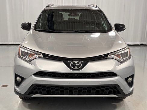 Used 2017 Toyota RAV4 SE w/ Advanced Technology Package image 2