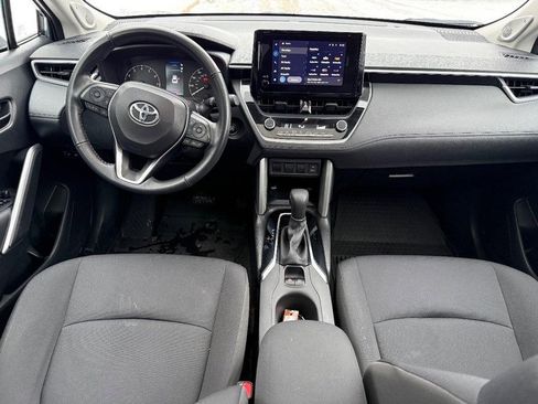 Used 2024 Toyota Corolla Cross LE image 13