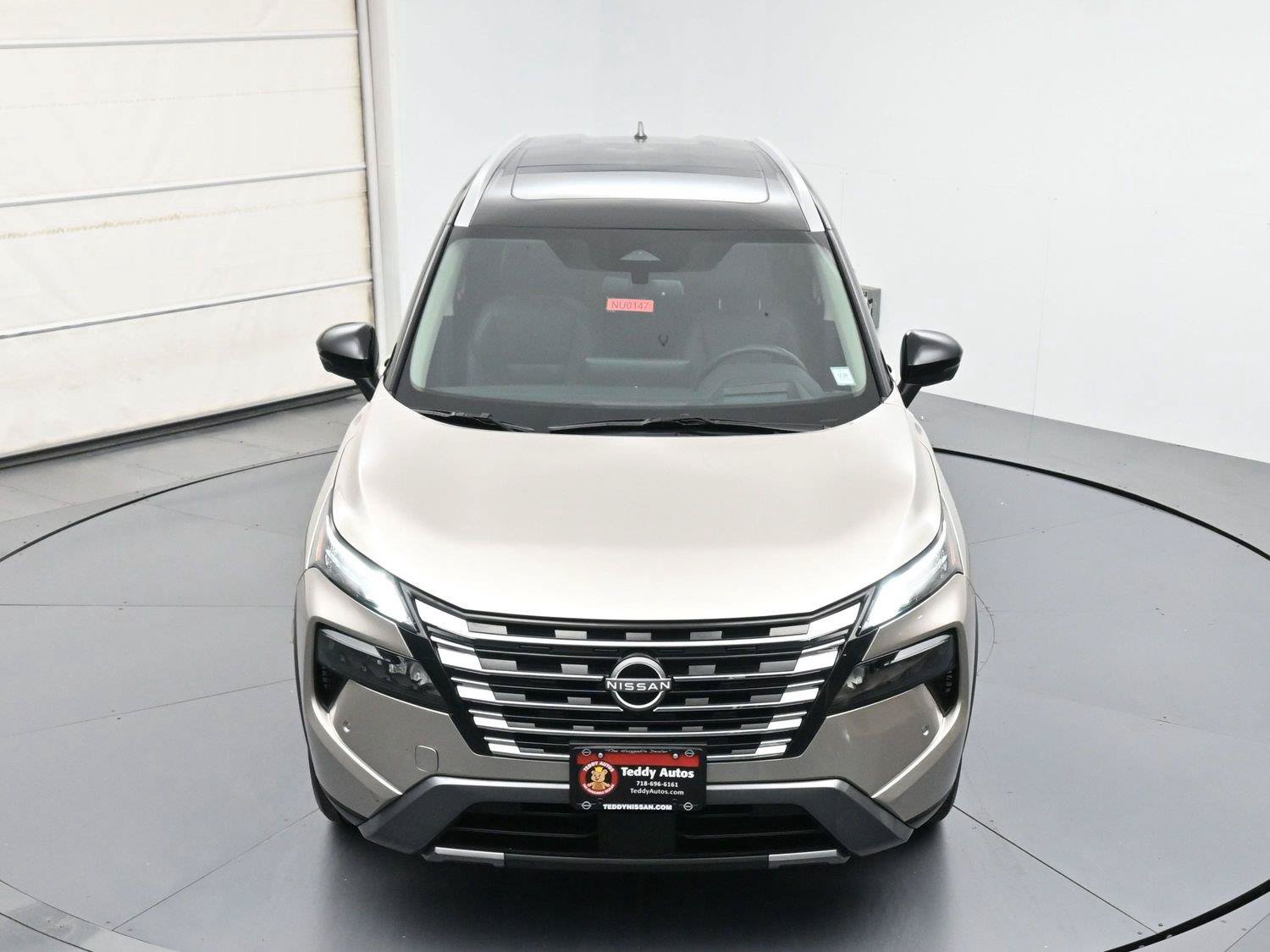 Certified 2025 Nissan Rogue SL w/ SL Premium Package AWD/4WD image 35