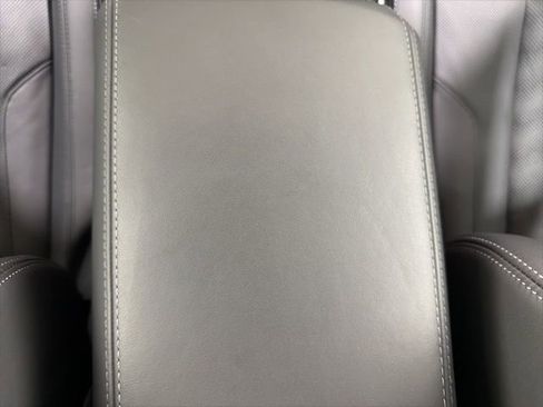 Used 2025 BMW M4 xDrive Competition image 38