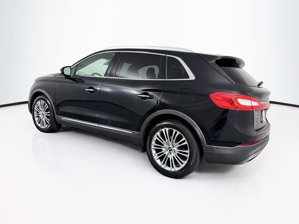 Used 2017 Lincoln MKX Reserve w/ Driver Assistance Package FWD image 7