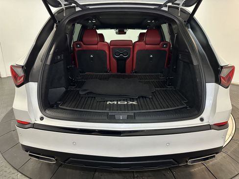Used 2023 Acura MDX A-Spec image 33
