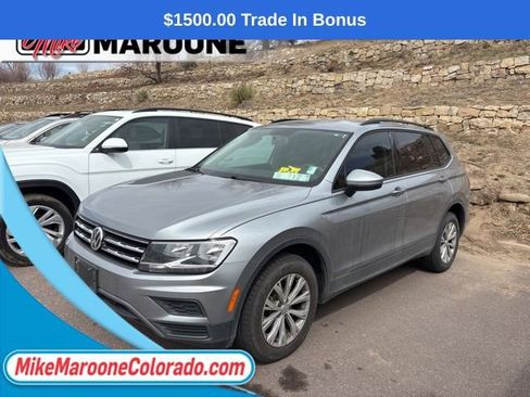 Used 2020 Volkswagen Tiguan S image 2