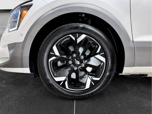 Used 2024 Kia Niro Wave w/ Wave Preserve Package FWD image 30