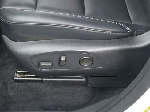 Used 2024 GMC Acadia Elevation FWD image 13