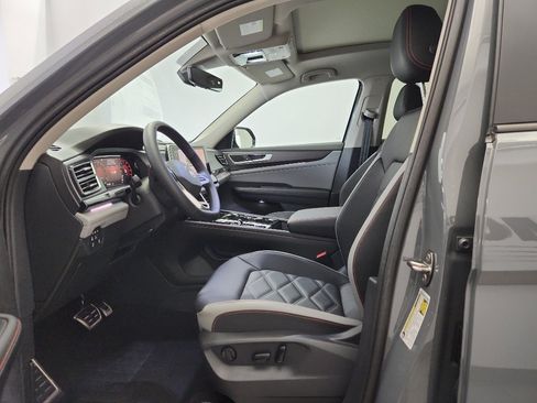 New 2026 Volkswagen Atlas Peak Edition AWD/4WD image 6