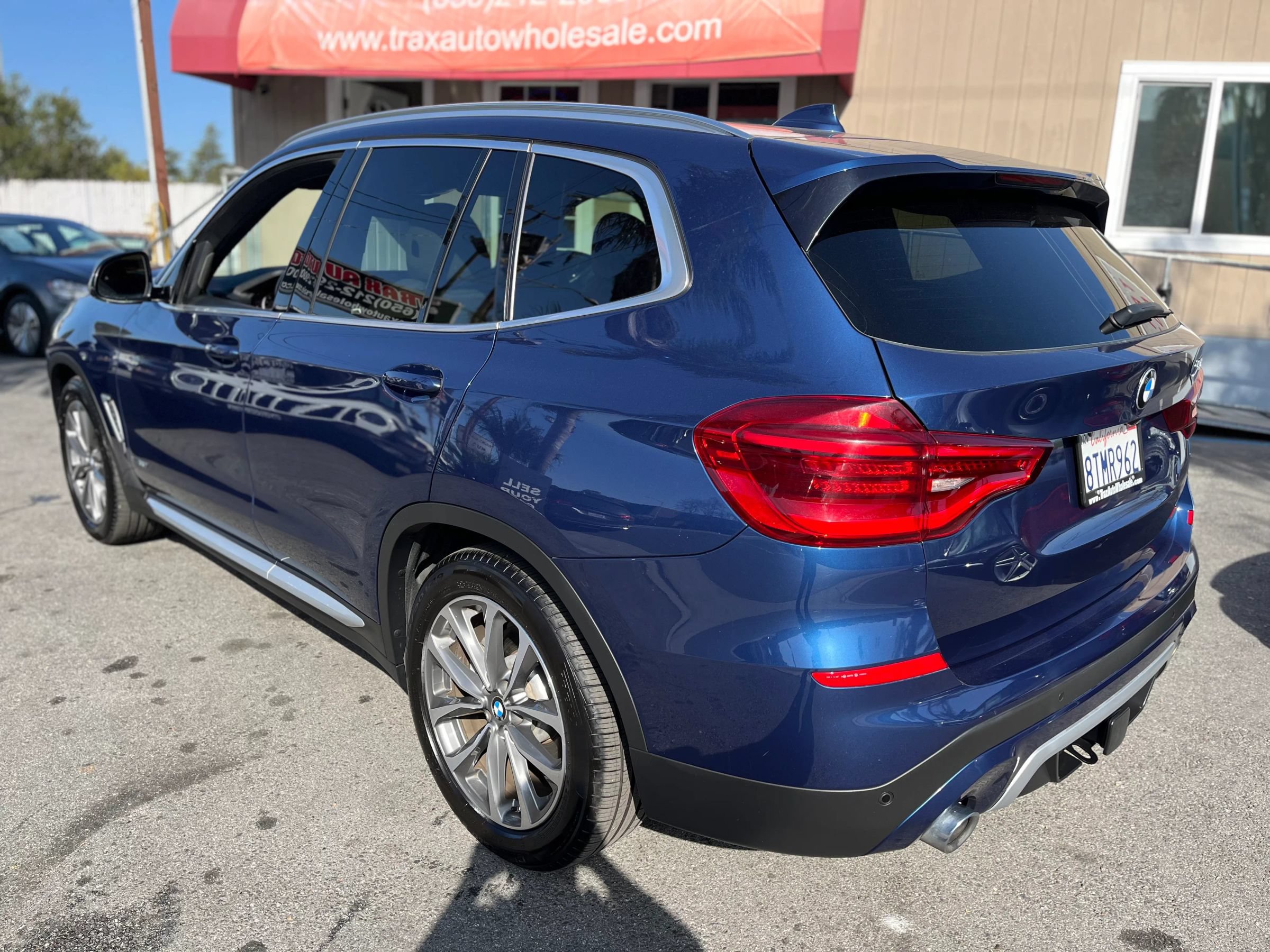 Used 2018 BMW X3 xDrive30i AWD/4WD image 4