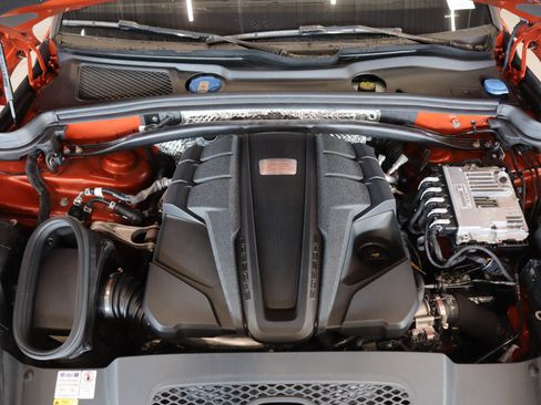 Certified 2022 Porsche Macan GTS AWD/4WD image 28