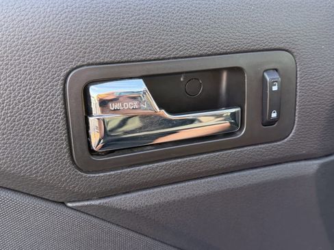 Used 2011 Ford Fusion SE w/ 202A Rapid Spec Order Code image 16