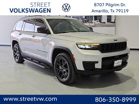 Used 2024 Jeep Grand Cherokee L Altitude image 1