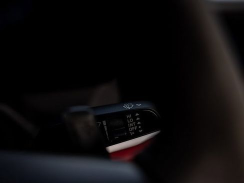 Used 2021 Porsche 911 Turbo image 42