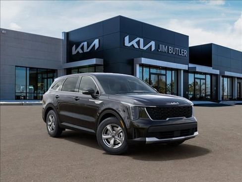 New 2026 Kia Sorento LX FWD image 8