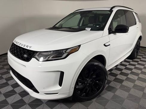 Used 2025 Land Rover Discovery Sport S image 2