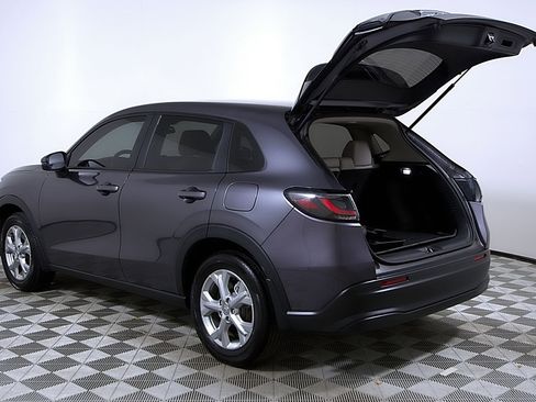 Used 2023 Honda HR-V LX image 10