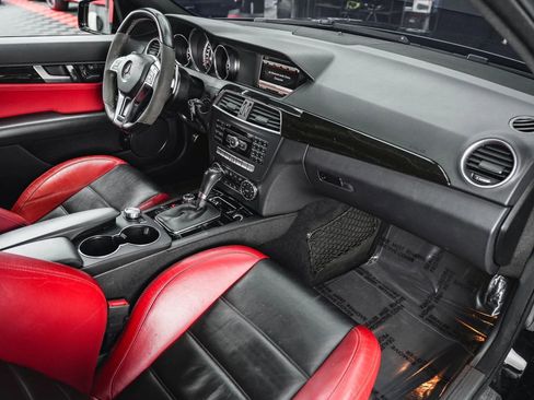 Used 2013 Mercedes-Benz C 63 AMG Sedan image 32