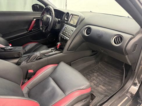 Used 2015 Nissan GT-R Black Edition AWD/4WD image 41