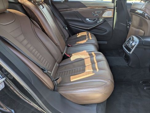 Used 2019 Mercedes-Benz S 560 4MATIC Sedan image 21