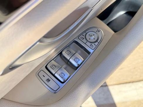 Used 2019 Mercedes-Benz E 300 E 300 w/ Parking Assistance Package image 13