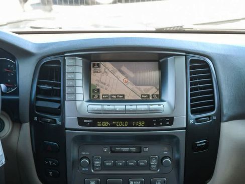 Used 2006 Toyota Land Cruiser AWD/4WD image 13
