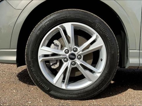 Certified 2021 Audi Q3 2.0T Premium Plus w/ Premium Plus Package image 9