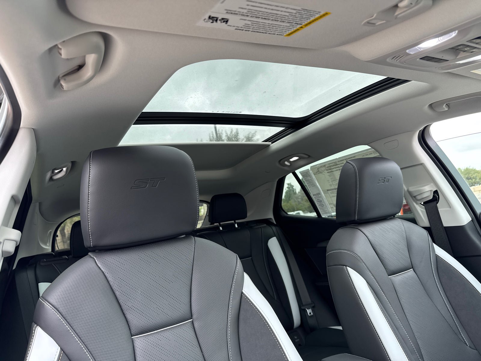 Used 2026 Buick Envision Sport Touring AWD/4WD image 17