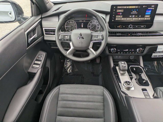 New 2026 Mitsubishi Outlander LE FWD image 16