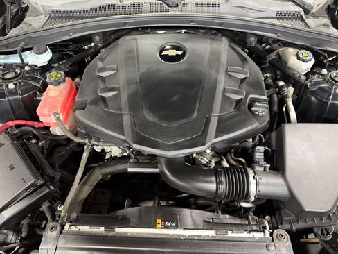Used 2018 Chevrolet Camaro LT w/ RS Package image 33