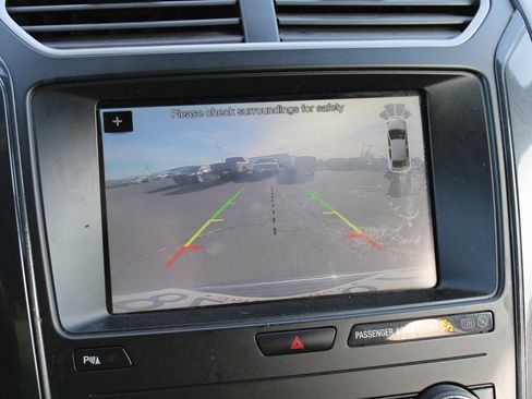 Used 2018 Ford Explorer XLT w/ Equipment Group 202A image 26