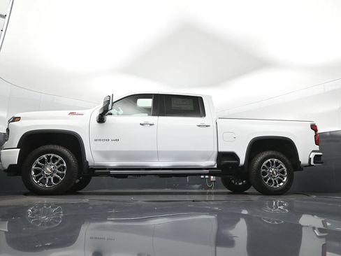New 2026 Chevrolet Silverado 2500 LTZ w/ Z71 Chrome Sport Edition AWD/4WD image 43