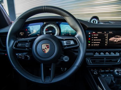 Certified 2024 Porsche 911 Carrera T RWD image 11