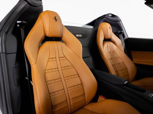 Certified 2023 Ferrari 812 GTS image 36