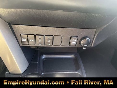 Used 2018 Toyota RAV4 Adventure image 28