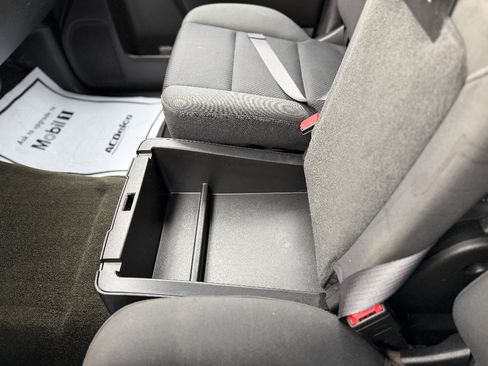 Used 2017 Chevrolet Silverado 2500 LT w/ LT Convenience Package image 18