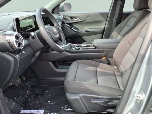 New 2026 Chevrolet Equinox LT w/ LPO, Floor Liner Package image 14