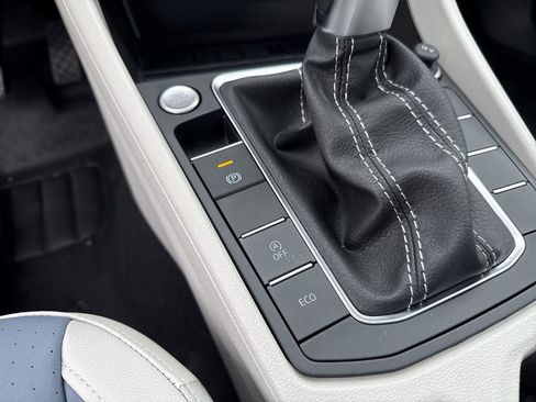 New 2026 Volkswagen Jetta SE FWD image 31