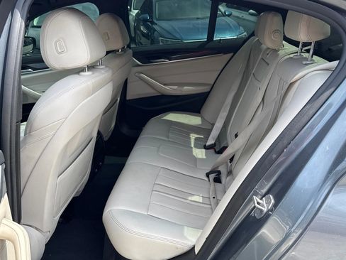 Used 2019 BMW 530i w/ Premium Package RWD image 10