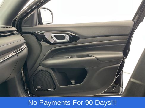 New 2025 Jeep Compass Limited w/ Sun & Sound Group image 15