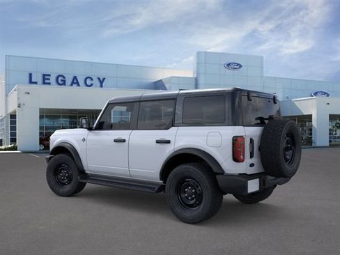 New 2026 Ford Bronco Outer Banks AWD/4WD image 4