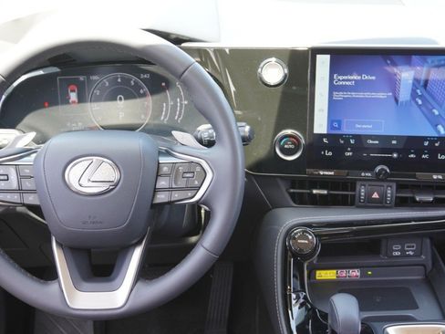 Used 2022 Lexus NX 350 AWD image 28