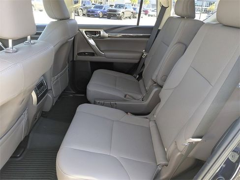 Used 2021 Lexus GX 460 Premium image 14