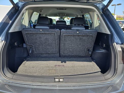 Used 2022 Volkswagen Tiguan SE FWD image 13