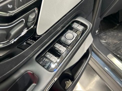 New 2025 Lincoln Aviator Reserve w/ Equipment Group 201A image 11