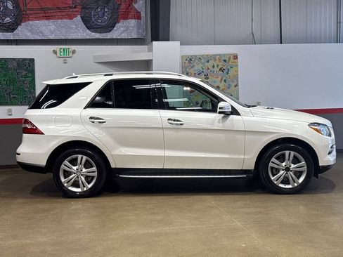 Used 2013 Mercedes-Benz ML 350 4MATIC image 3