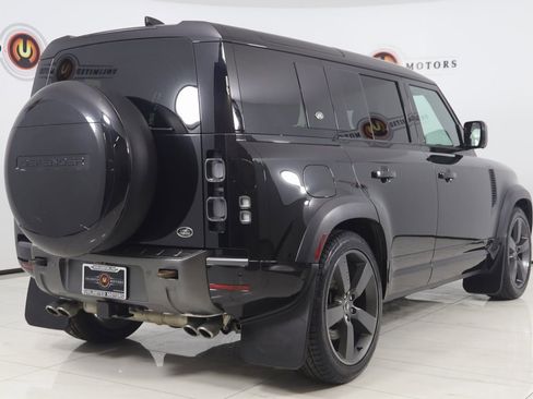 Used 2023 Land Rover Defender 110 V8 image 3