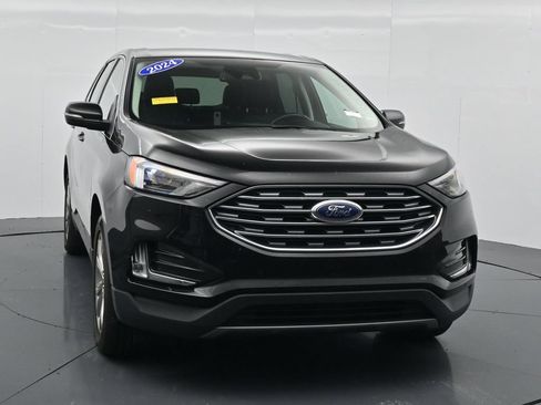 Used 2024 Ford Edge Titanium AWD/4WD image 3