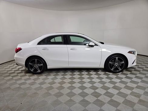Used 2022 Mercedes-Benz A 220 4MATIC image 2