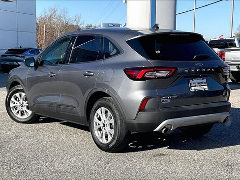 Used 2025 Ford Escape Active image 11